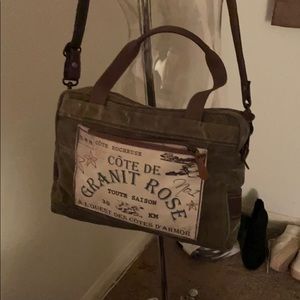 Myra bag in mint condition14x9 1/2